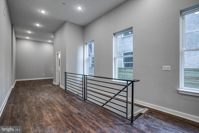 1316 S BROAD ST, Philadelphia, PA 19146