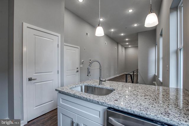 1316 S BROAD ST, Philadelphia, PA 19146