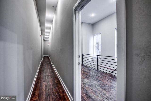 1316 S BROAD ST, Philadelphia, PA 19146