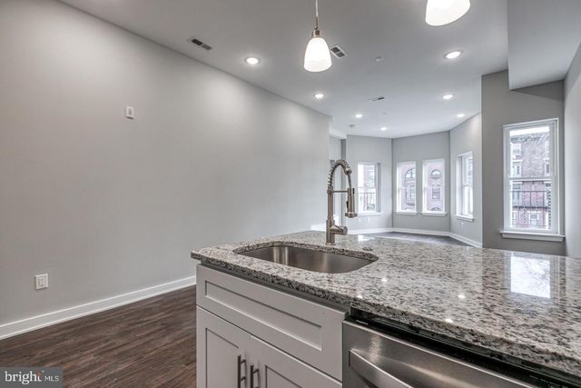 1316 S BROAD ST, Philadelphia, PA 19146