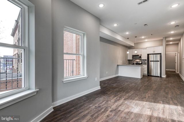 1316 S BROAD ST, Philadelphia, PA 19146