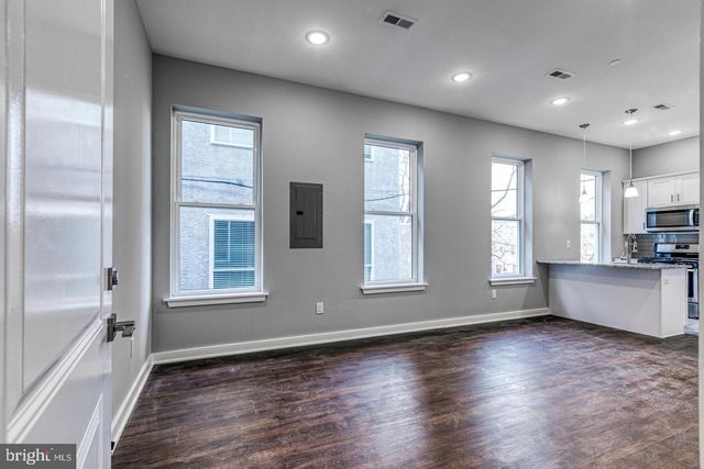 1316 S BROAD ST, Philadelphia, PA 19146