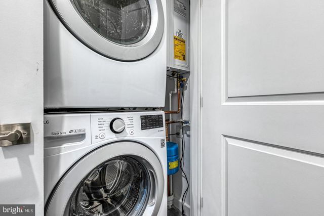 1316 S BROAD ST, Philadelphia, PA 19146