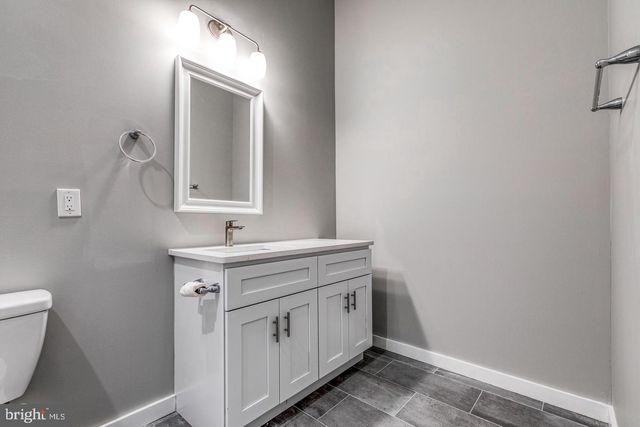 1316 S BROAD ST, Philadelphia, PA 19146