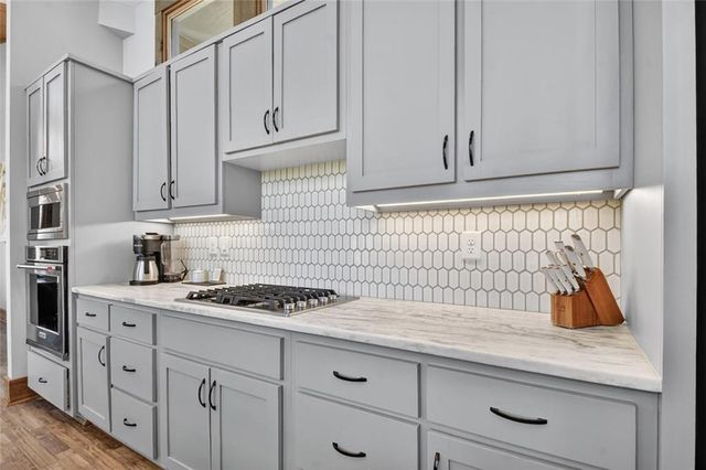 466 E Watersong Bluff, Ellijay, GA 30540