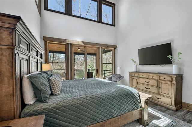 466 E Watersong Bluff, Ellijay, GA 30540