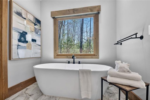 466 E Watersong Bluff, Ellijay, GA 30540