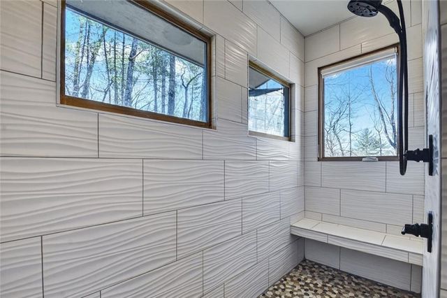 466 E Watersong Bluff, Ellijay, GA 30540