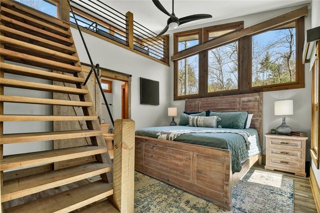 466 E Watersong Bluff, Ellijay, GA 30540