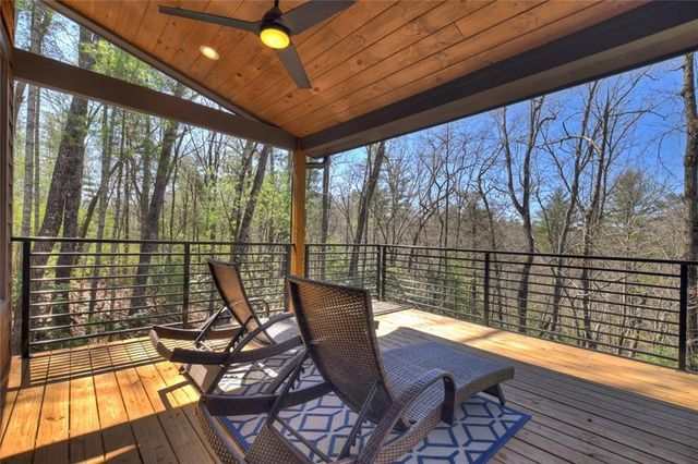 466 E Watersong Bluff, Ellijay, GA 30540
