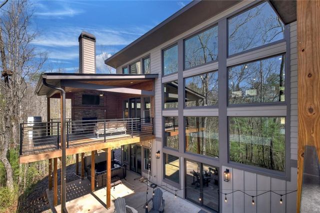 466 E Watersong Bluff, Ellijay, GA 30540