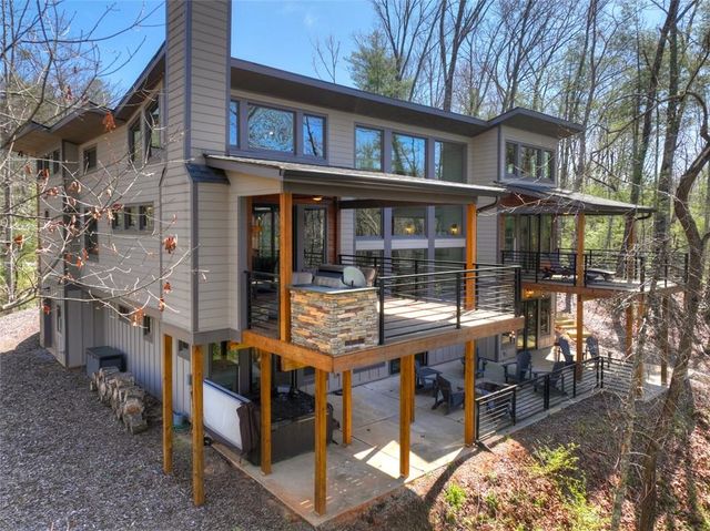 466 E Watersong Bluff, Ellijay, GA 30540