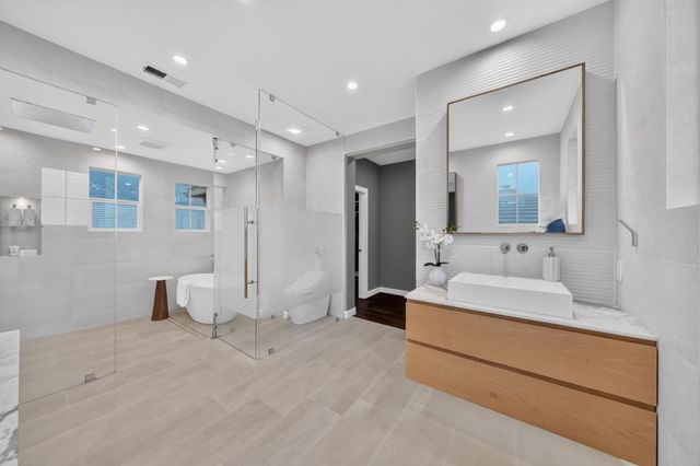 115 Panorama Court, Pacifica, CA 94044