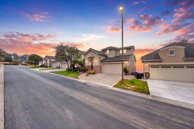 115 Panorama Court, Pacifica, CA 94044