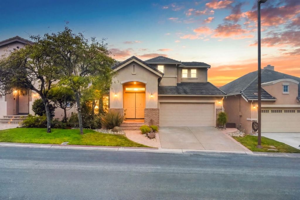 115 Panorama Court, Pacifica, CA 94044