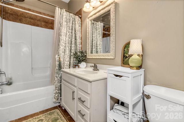 25 Union Chapel Road, Weaverville, NC 28787