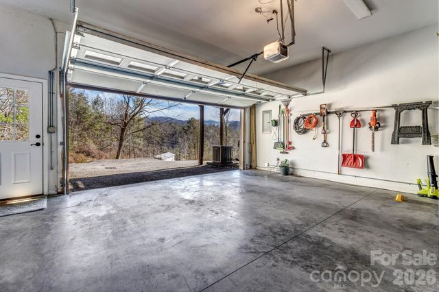 25 Union Chapel Road, Weaverville, NC 28787