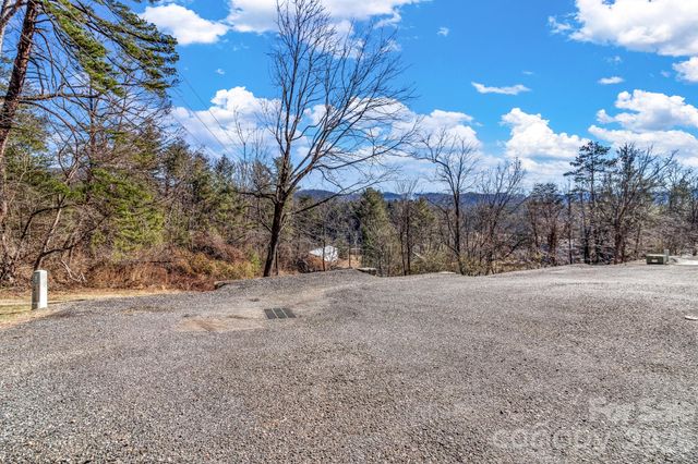 25 Union Chapel Road, Weaverville, NC 28787