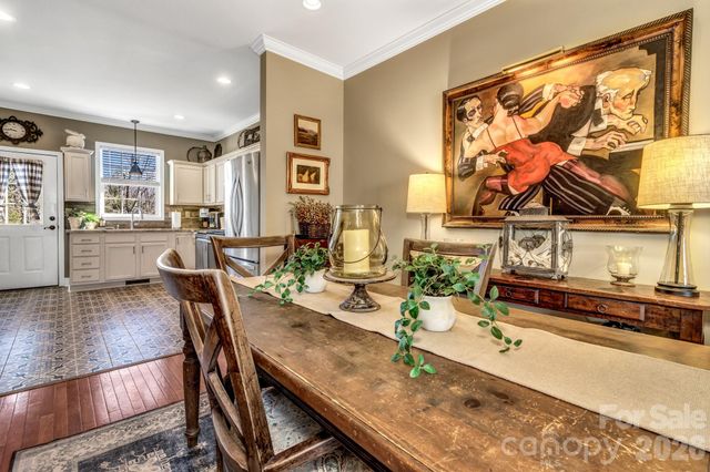 25 Union Chapel Road, Weaverville, NC 28787