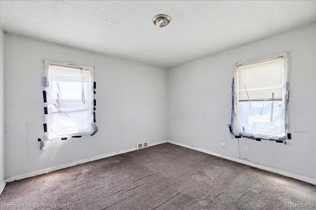 16101 Fenmore Street, Detroit, MI 48235