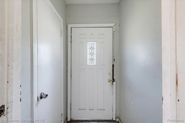 16101 Fenmore Street, Detroit, MI 48235