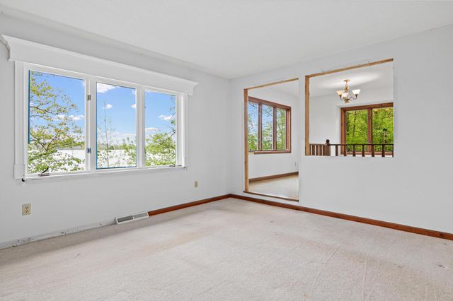 6705 327th Lane NW, Princeton, MN 55371