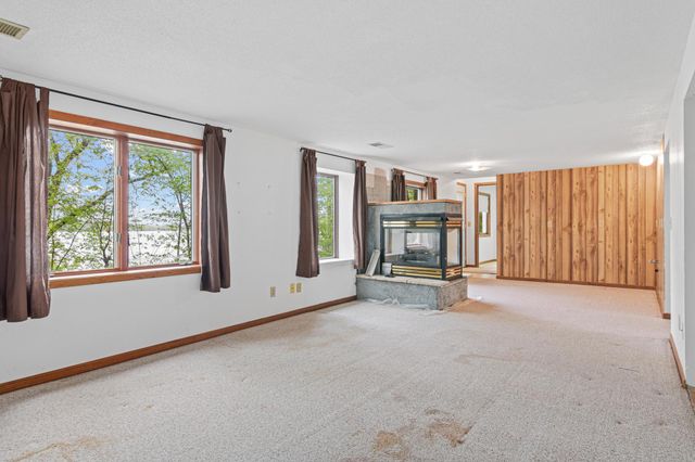 6705 327th Lane NW, Princeton, MN 55371