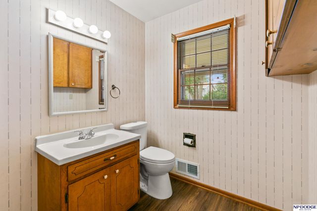 3370 S 114th Avenue, Omaha, NE 68144