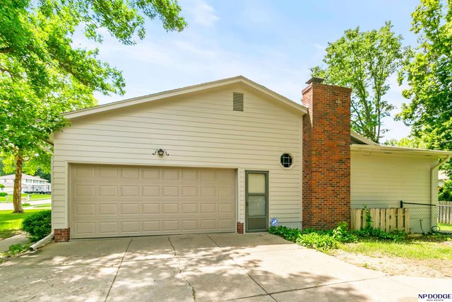 3370 S 114th Avenue, Omaha, NE 68144