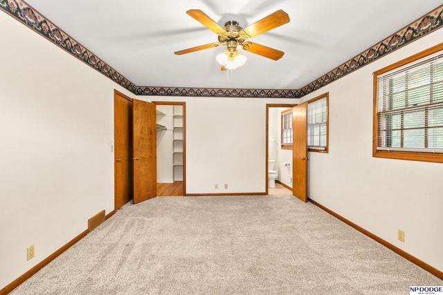 3370 S 114th Avenue, Omaha, NE 68144