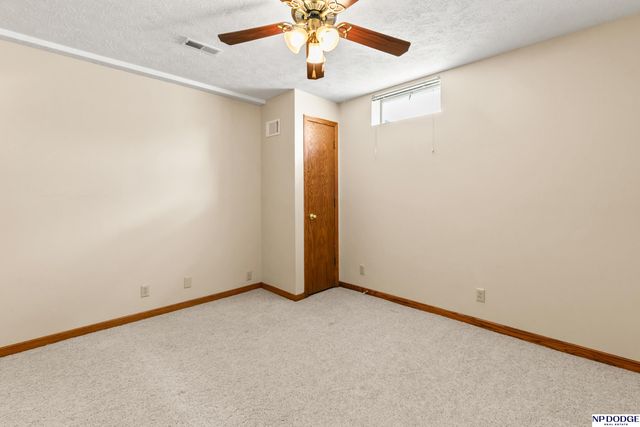 3370 S 114th Avenue, Omaha, NE 68144