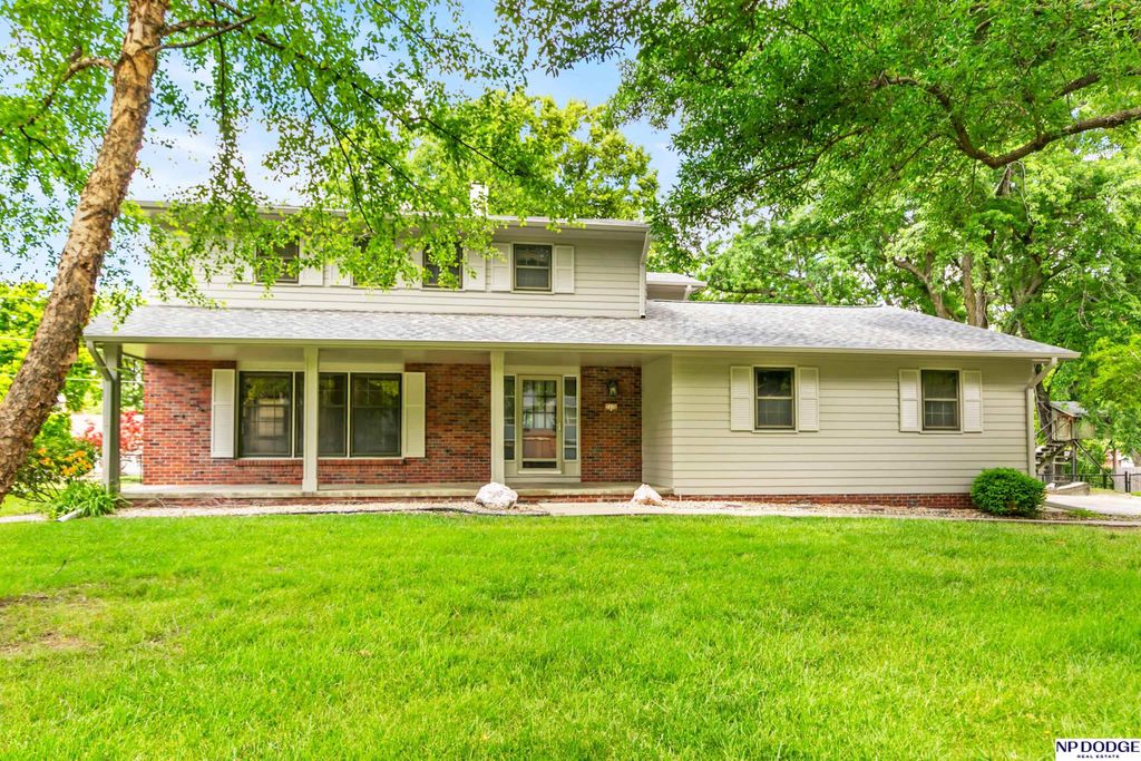 3370 S 114th Avenue, Omaha, NE 68144