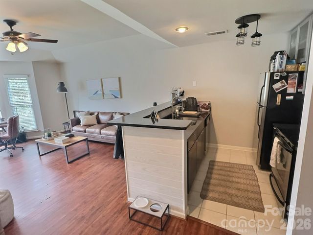 513 N Graham Street, Charlotte, NC 28202
