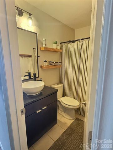 513 N Graham Street, Charlotte, NC 28202
