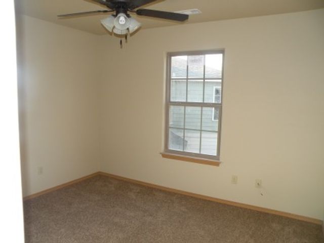 1141 S Tottenham Court, Fayetteville, AR 72704