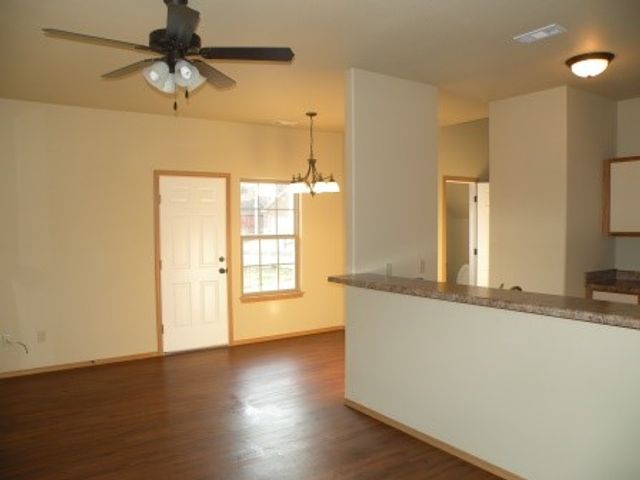 1141 S Tottenham Court, Fayetteville, AR 72704