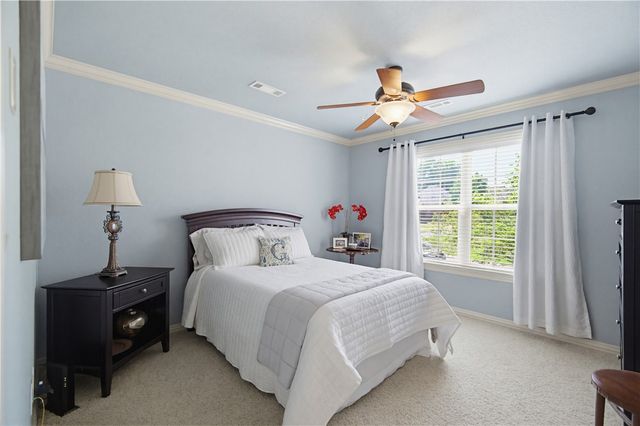 3890 E Chatsworth Road, Fayetteville, AR 72703