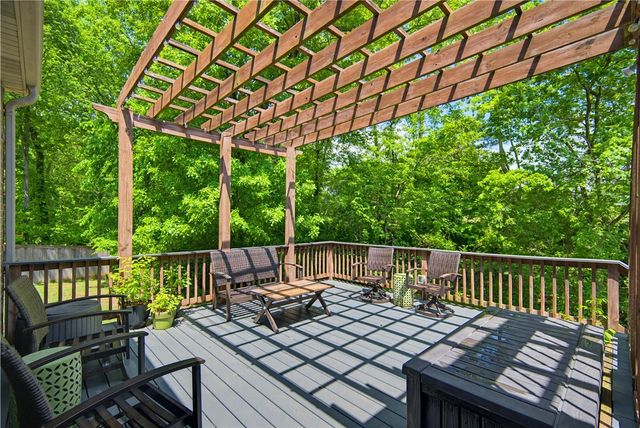 3890 E Chatsworth Road, Fayetteville, AR 72703