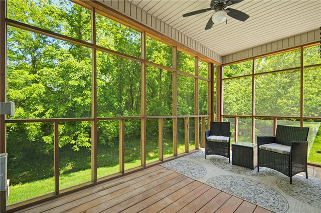 3890 E Chatsworth Road, Fayetteville, AR 72703
