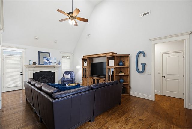 3890 E Chatsworth Road, Fayetteville, AR 72703