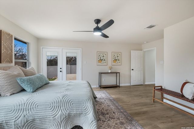 5390 Chestnut View, San Antonio, TX 78247