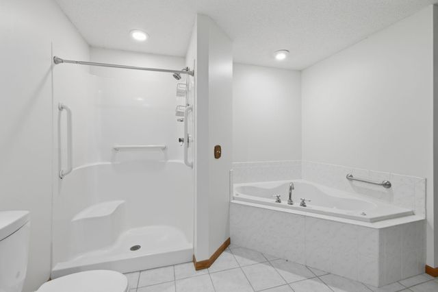 815 Wescott Square, Eagan, MN 55123