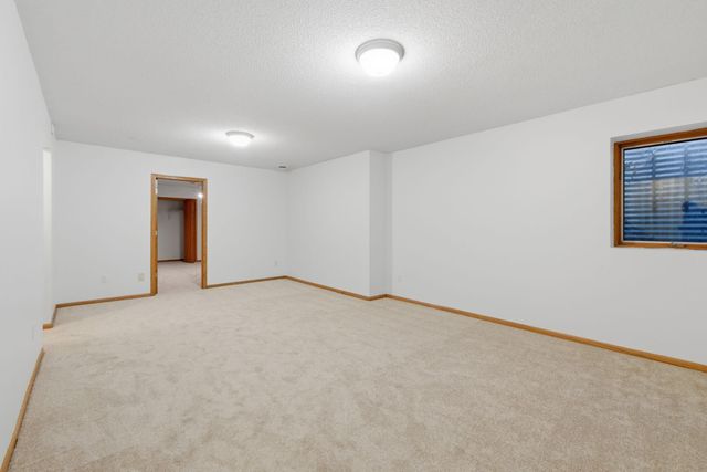 815 Wescott Square, Eagan, MN 55123