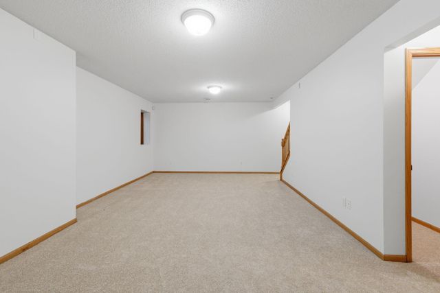 815 Wescott Square, Eagan, MN 55123