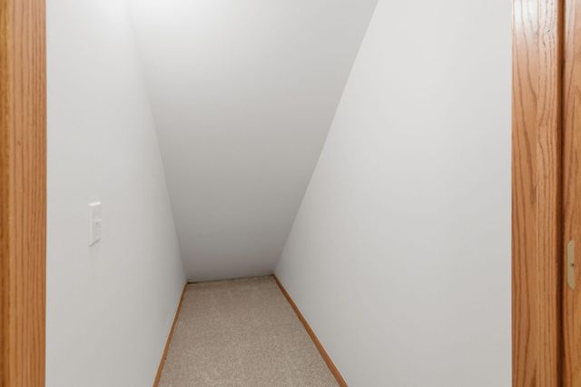 815 Wescott Square, Eagan, MN 55123