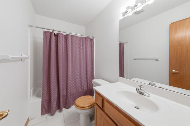 815 Wescott Square, Eagan, MN 55123