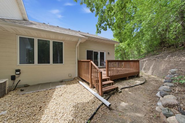 815 Wescott Square, Eagan, MN 55123