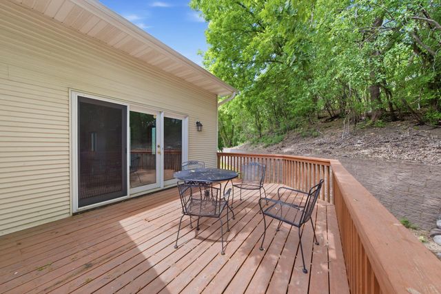 815 Wescott Square, Eagan, MN 55123