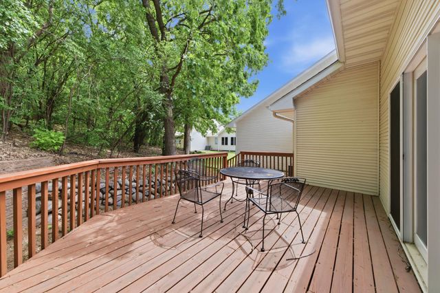 815 Wescott Square, Eagan, MN 55123
