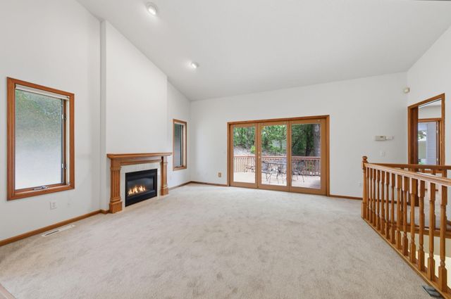 815 Wescott Square, Eagan, MN 55123